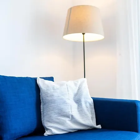 Narcissos Nissi D9 アパート *